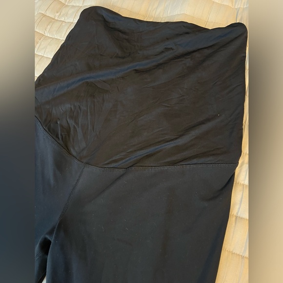 2 Pairs Over Belly Active Maternity Leggings by Ingrid & Isabel Black Med - Picture 6 of 9